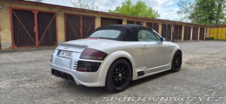 Audi TT 1,8 R8 paket 2000