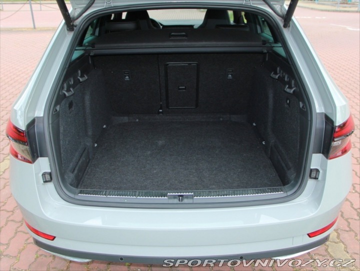 Škoda Superb 2,0 2roky záruk,40t km, 2023