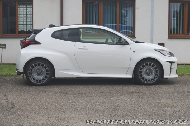Toyota Yaris 1,6 GR Záruka 2021