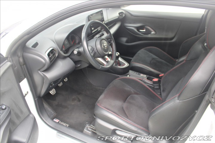 Toyota Yaris 1,6 GR Záruka 2021