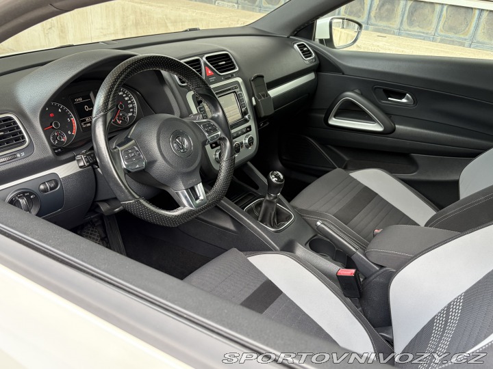 Volkswagen Scirocco 2.0 TDi SPORT-LIFE 130kW 2014