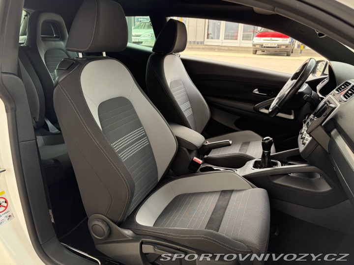 Volkswagen Scirocco 2.0 TDi SPORT-LIFE 130kW 2014