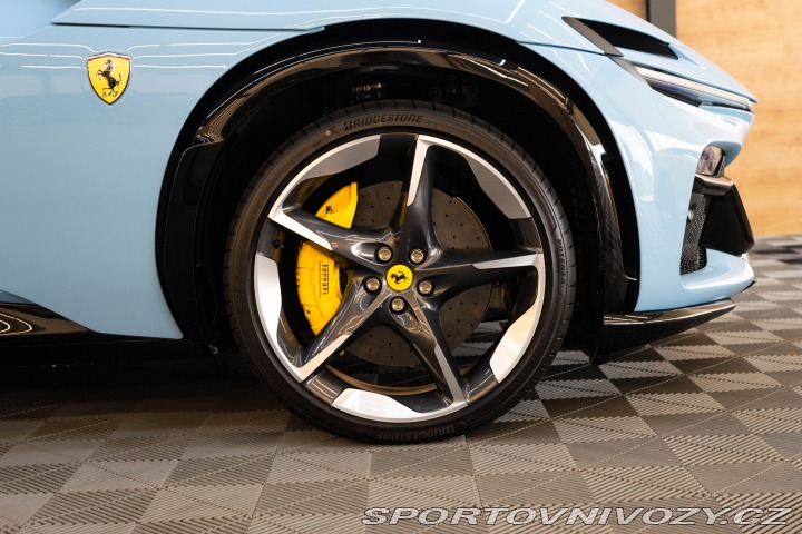 Ferrari Purosangue 2025