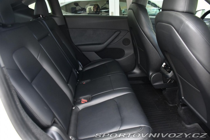 Tesla Model Y LONG RANGE DUAL REZERVACE 2024