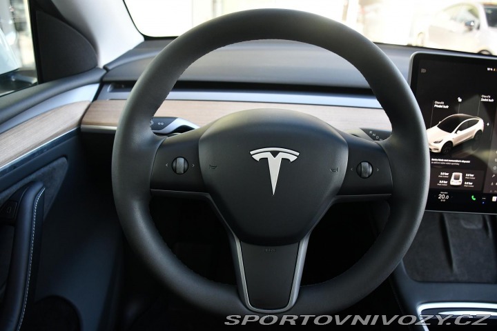 Tesla Model Y LONG RANGE DUAL MOTOR AWD 2024