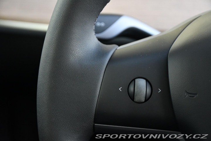 Tesla Model Y LONG RANGE DUAL REZERVACE 2024