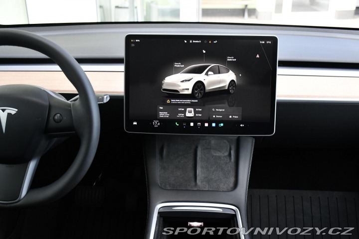 Tesla Model Y LONG RANGE DUAL MOTOR AWD 2024