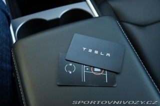 Tesla Model Y LONG RANGE DUAL MOTOR AWD 2024