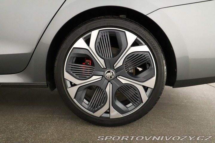 Škoda Octavia RS RS RS 2.0 TSI 2025