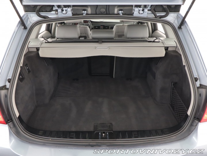 BMW 3 330 d xDrive 2011