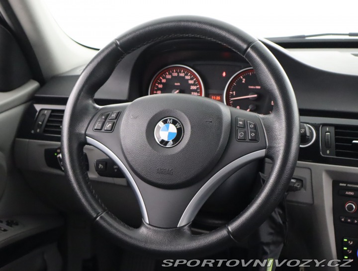 BMW 3 330 d xDrive 2011