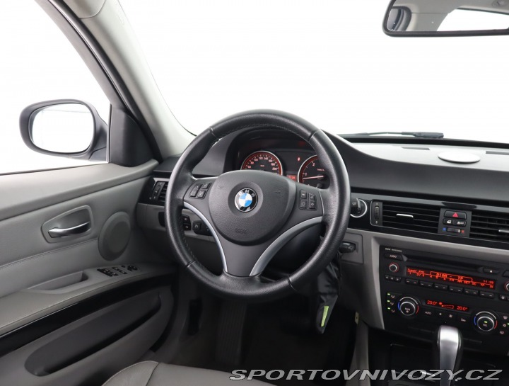 BMW 3 330 d xDrive 2011