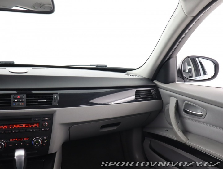 BMW 3 330 d xDrive 2011