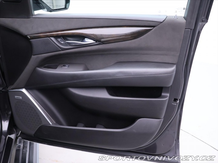 Ostatní značky Ostatní modely Cadillac Escalade 6,2 L V8 313kW AWD Platin 2017