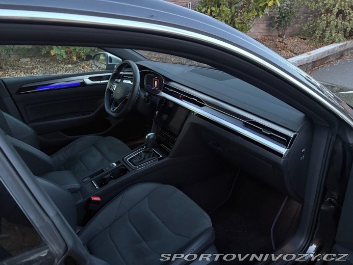 Volkswagen Arteon 2,0 R Shooting Brake 23 2024
