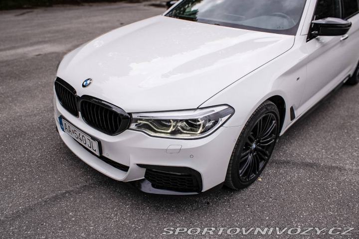 BMW 5 g30 540i xDrive / AJ NA 2018