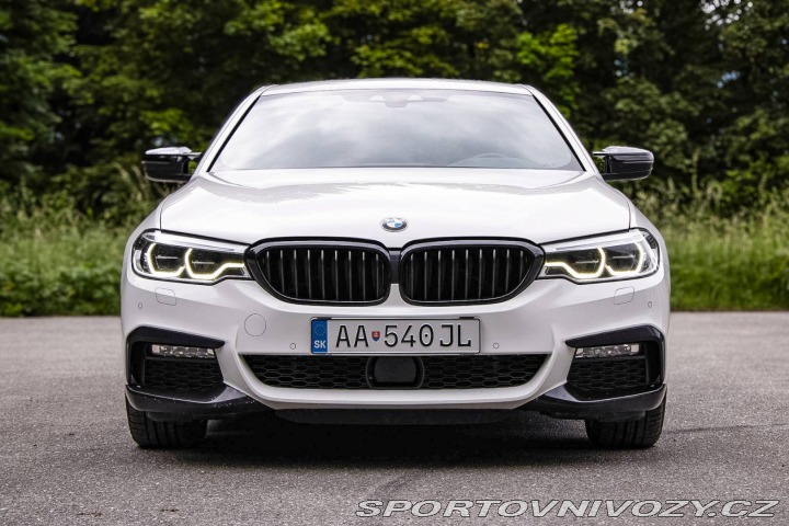 BMW 5 g30 540i xDrive / AJ NA 2018