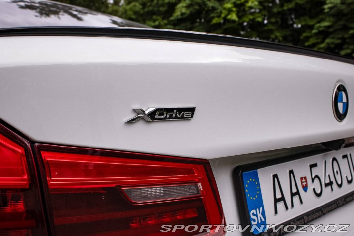 BMW 5 g30 540i xDrive / AJ NA 2018