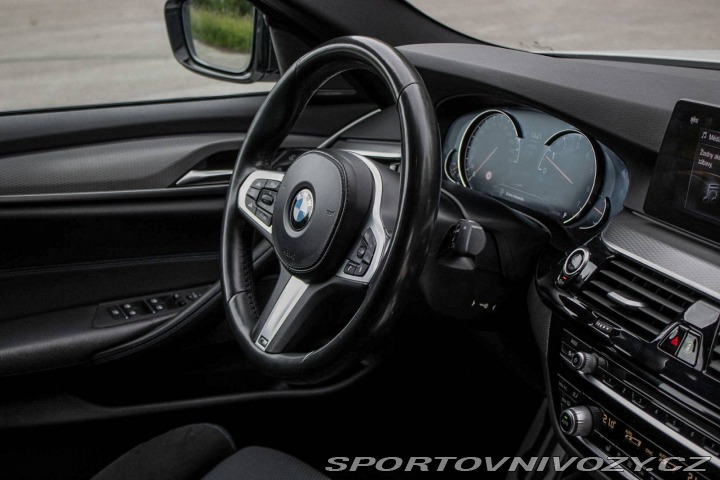 BMW 5 g30 540i xDrive / AJ NA 2018