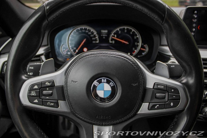 BMW 5 g30 540i xDrive / AJ NA 2018