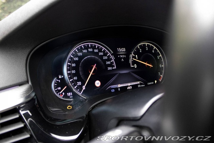 BMW 5 g30 540i xDrive / AJ NA 2018