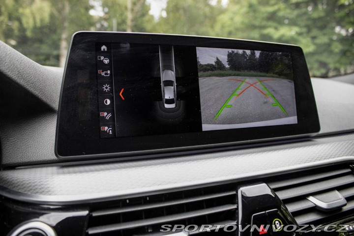 BMW 5 g30 540i xDrive / AJ NA 2018