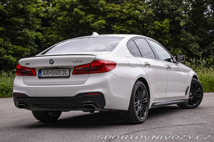 BMW 5 g30 540i xDrive / AJ NA 2018