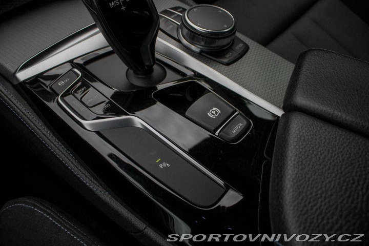 BMW 5 g30 540i xDrive / AJ NA 2018