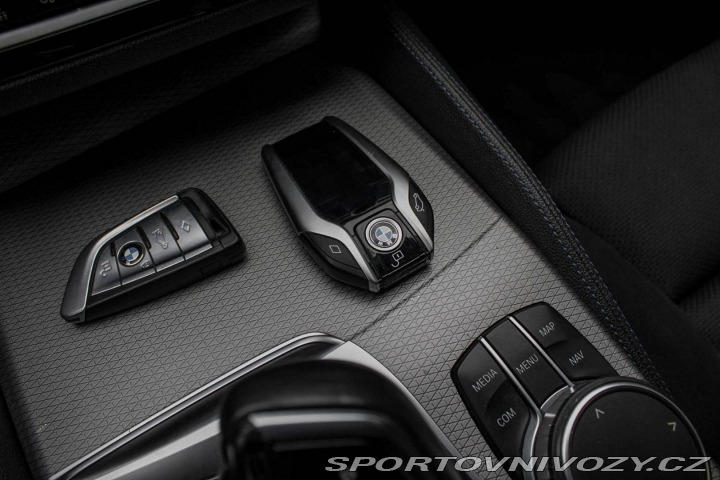 BMW 5 g30 540i xDrive / AJ NA 2018