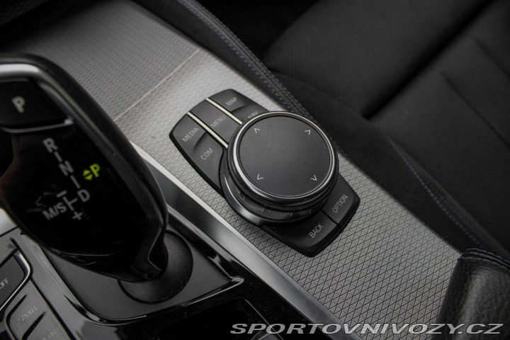 BMW 5 g30 540i xDrive / AJ NA 2018