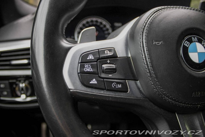 BMW 5 g30 540i xDrive / AJ NA 2018