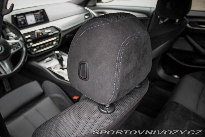 BMW 5 g30 540i xDrive / AJ NA 2018