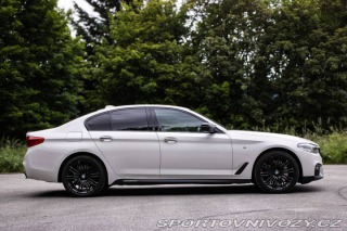 BMW 5 g30 540i xDrive / AJ NA 2018