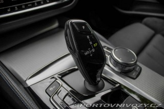 BMW 5 g30 540i xDrive / AJ NA 2018