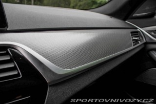 BMW 5 g30 540i xDrive / AJ NA 2018