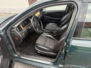 Jaguar X-Type  2001