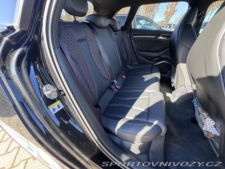 Audi RS3 4X4 2,5 TFSI 400 2019