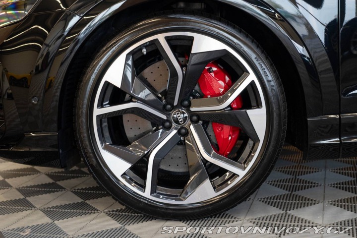 Audi RS Q8  2022