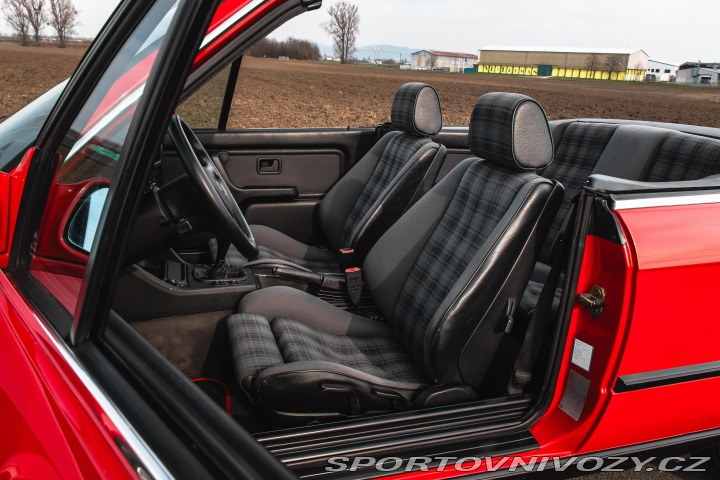 BMW 3 320i Cabriolet E30 M20 1991