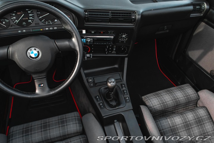 BMW 3 320i Cabriolet E30 M20 1991