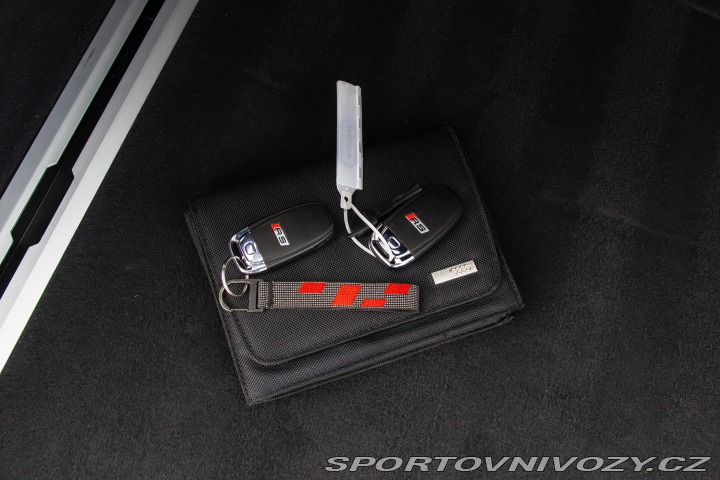 Audi RS4 Avant B8 DPH*Exclusive 2013