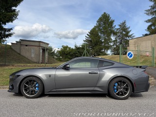 Ford Mustang Dark Horse