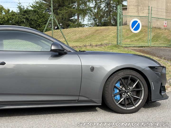 Ford Mustang Dark Horse 2025