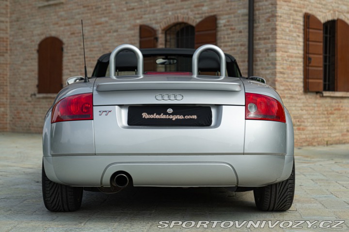 Audi TT ROADSTER 2003