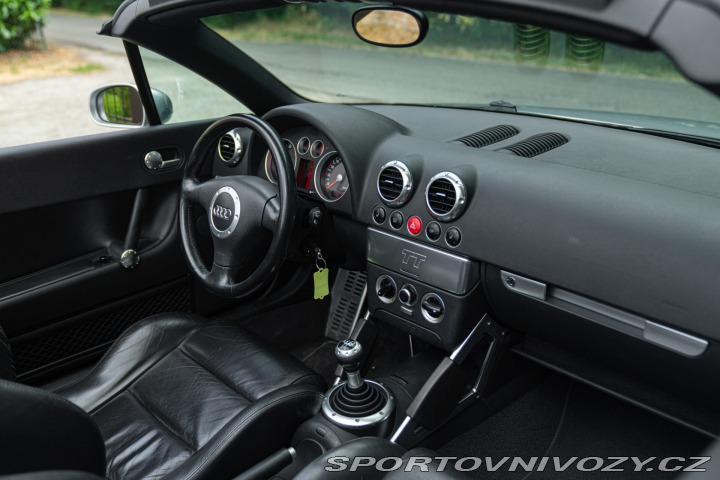 Audi TT ROADSTER 2003