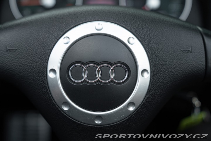 Audi TT ROADSTER 2003