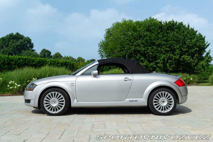 Audi TT ROADSTER 2003