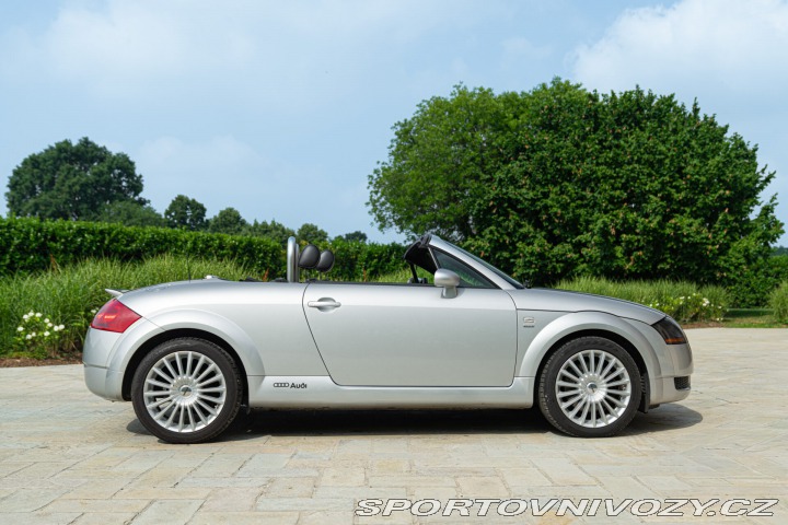 Audi TT ROADSTER 2003
