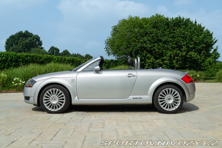 Audi TT ROADSTER 2003