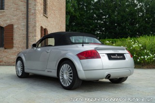 Audi TT ROADSTER 2003